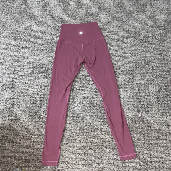 Lulu lemon// High rise// Size 4 - Picture 2 of 3